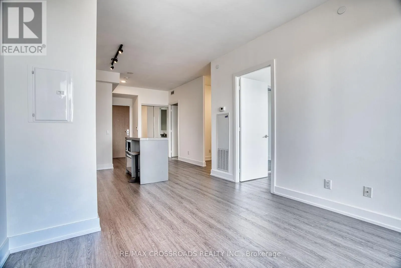 2906 - 7 GRENVILLE STREET