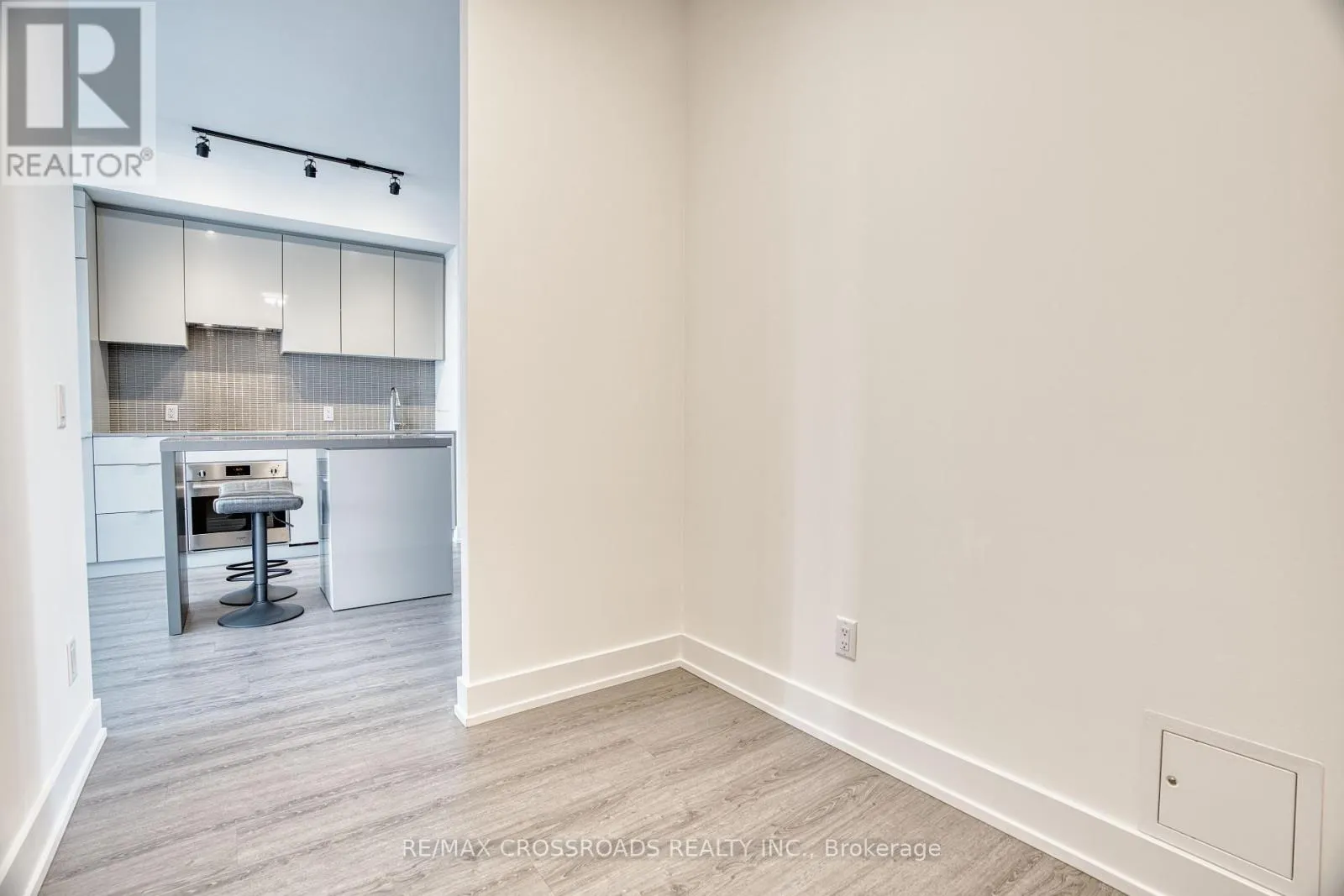 2906 - 7 GRENVILLE STREET