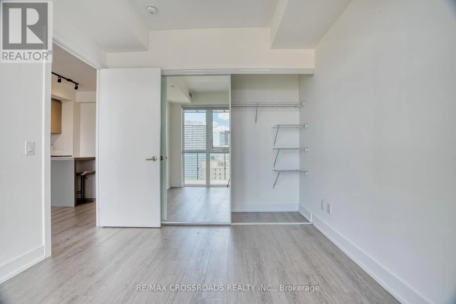 2906 - 7 GRENVILLE STREET