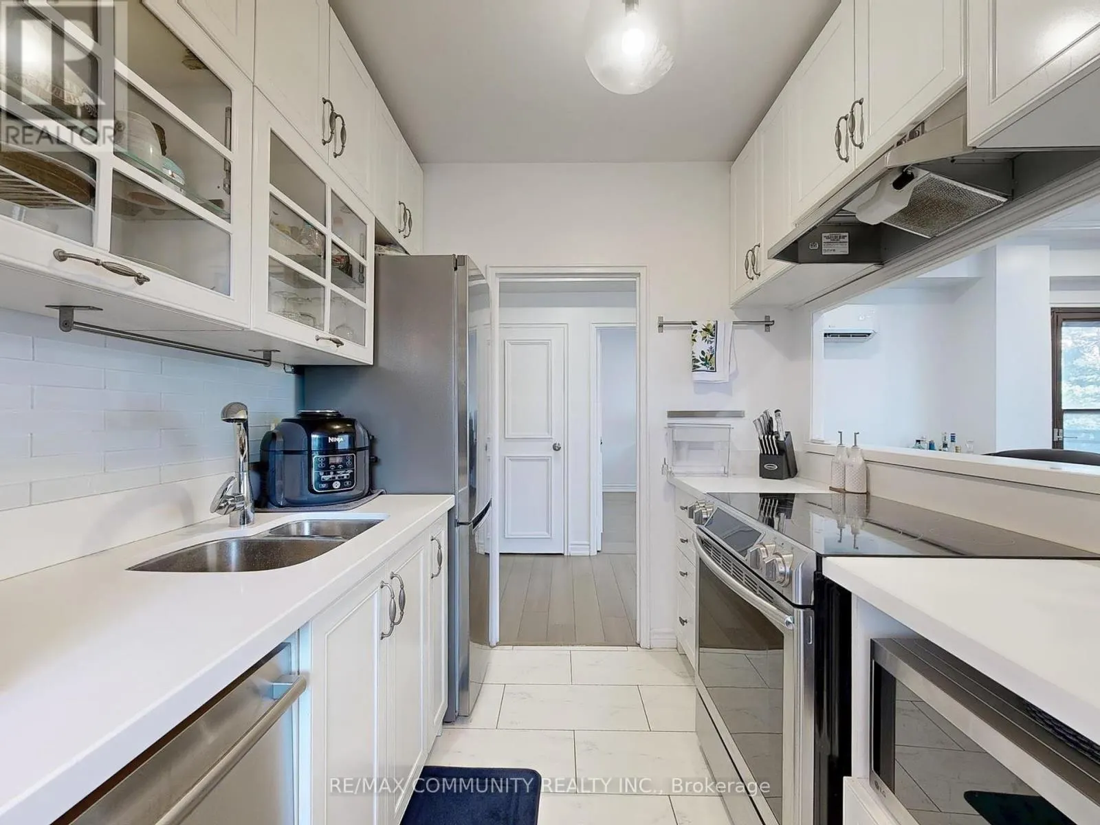309 - 740 EGLINTON AVENUE W