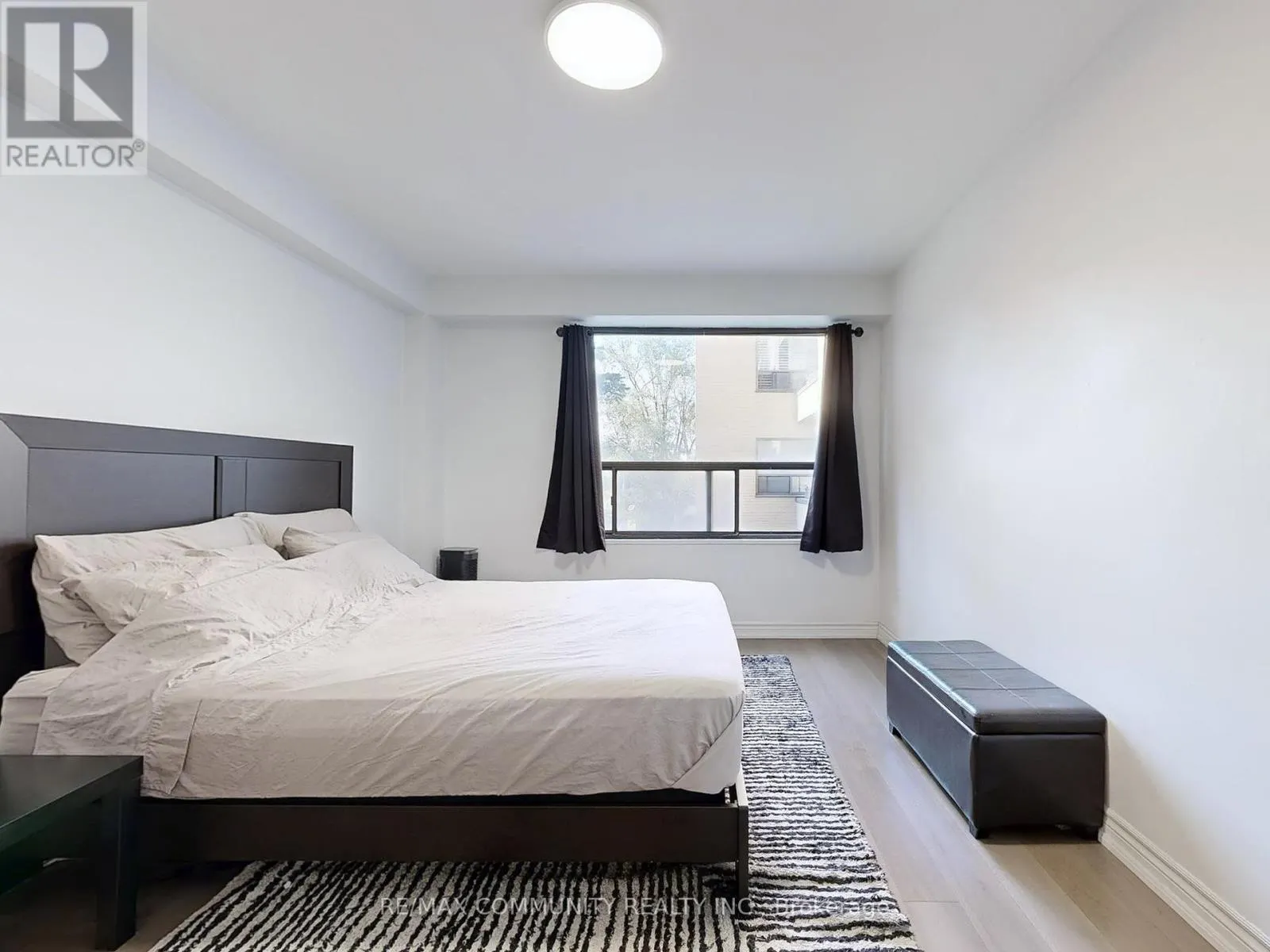 309 - 740 EGLINTON AVENUE W
