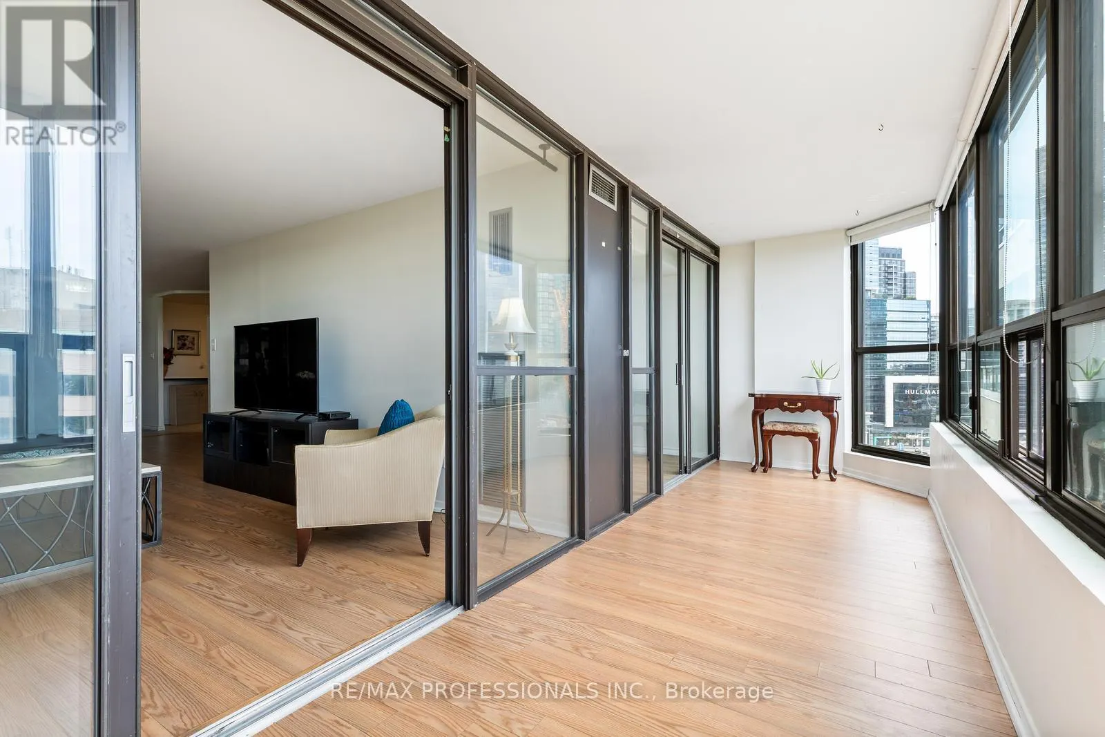1104 - 33 ELMHURST AVENUE