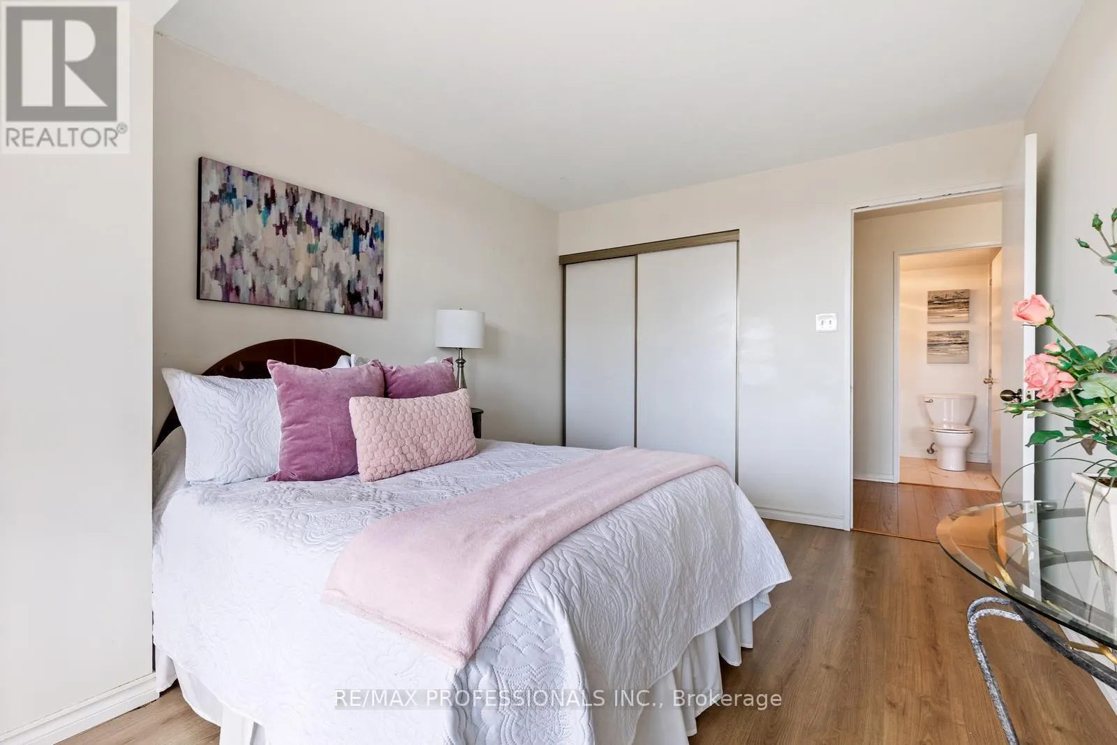 1104 - 33 ELMHURST AVENUE
