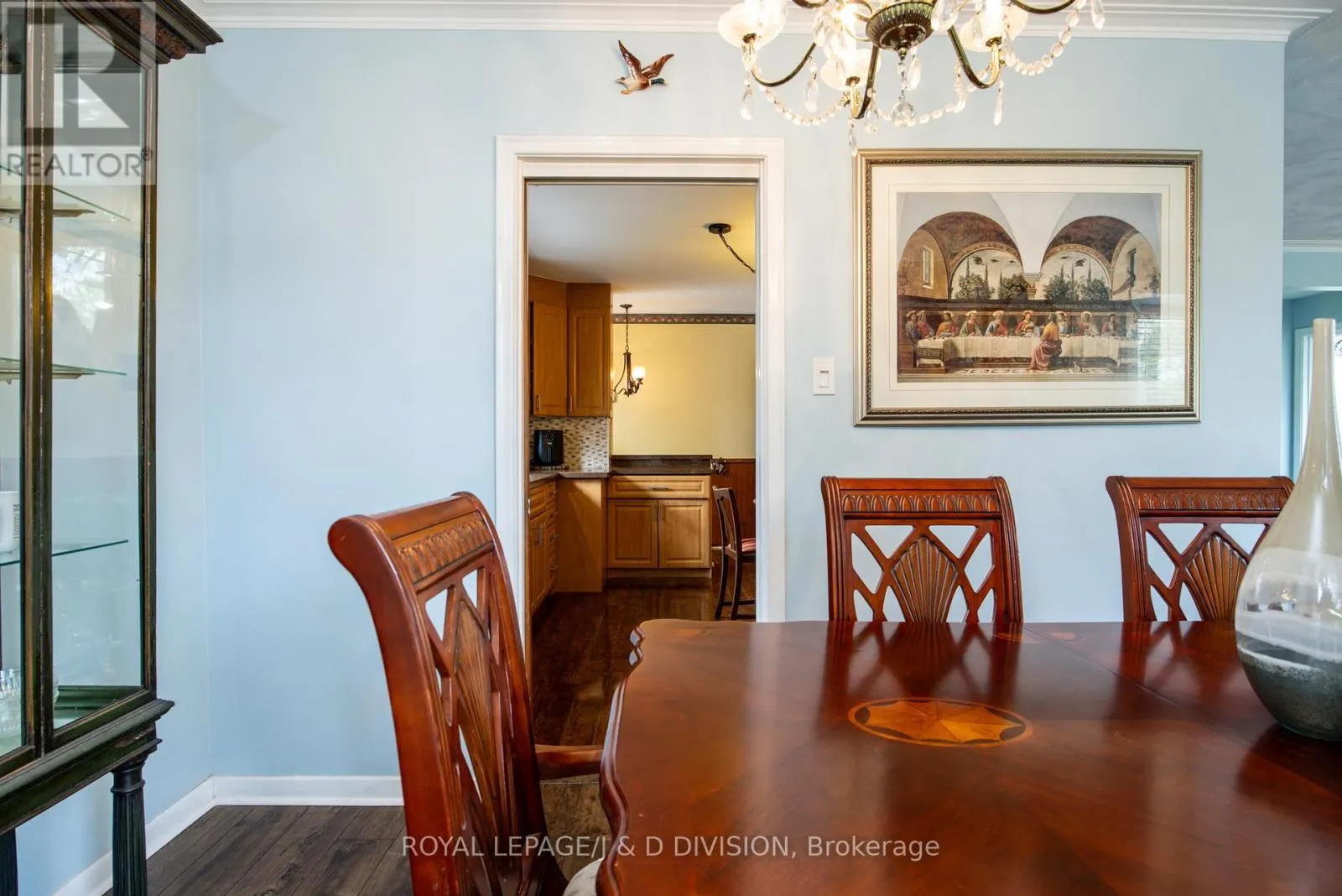 48 GREENGROVE CRESCENT