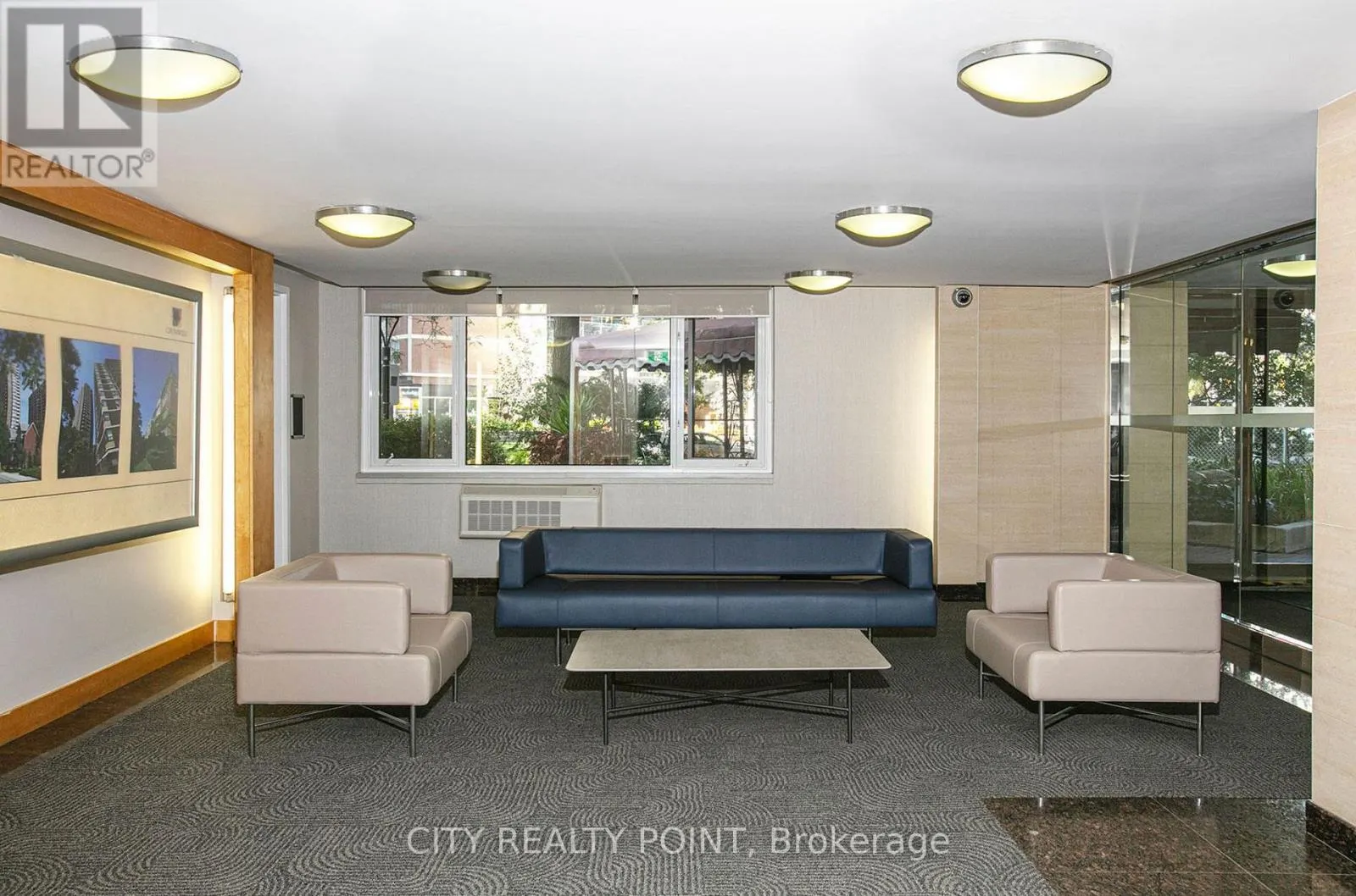 1002 - 55 ISABELLA STREET