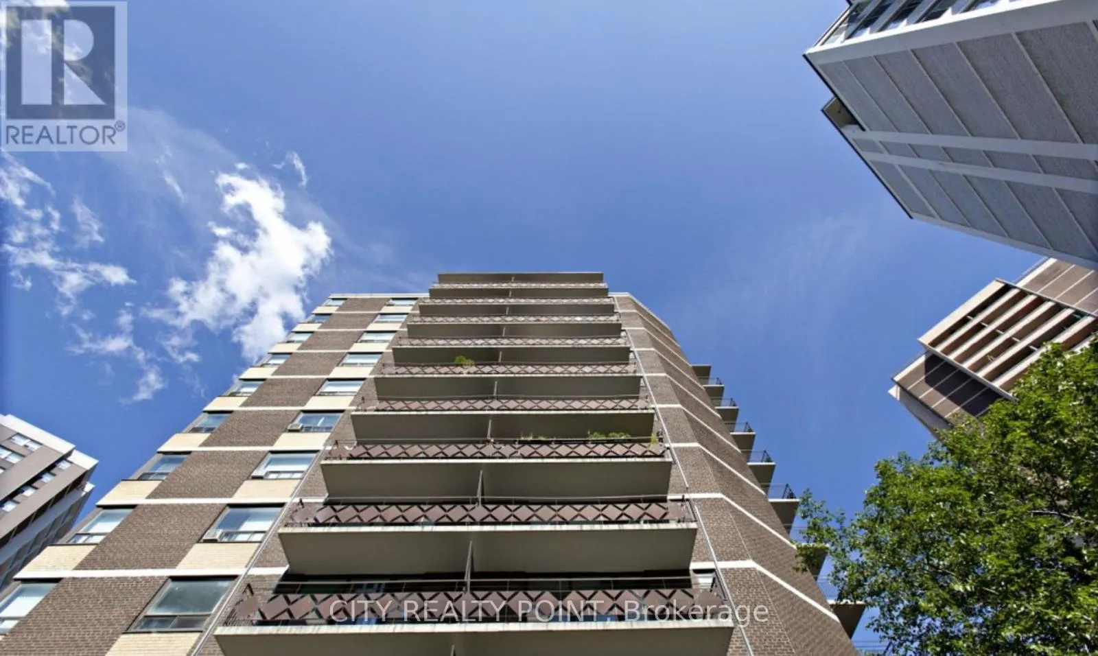 1002 - 55 ISABELLA STREET