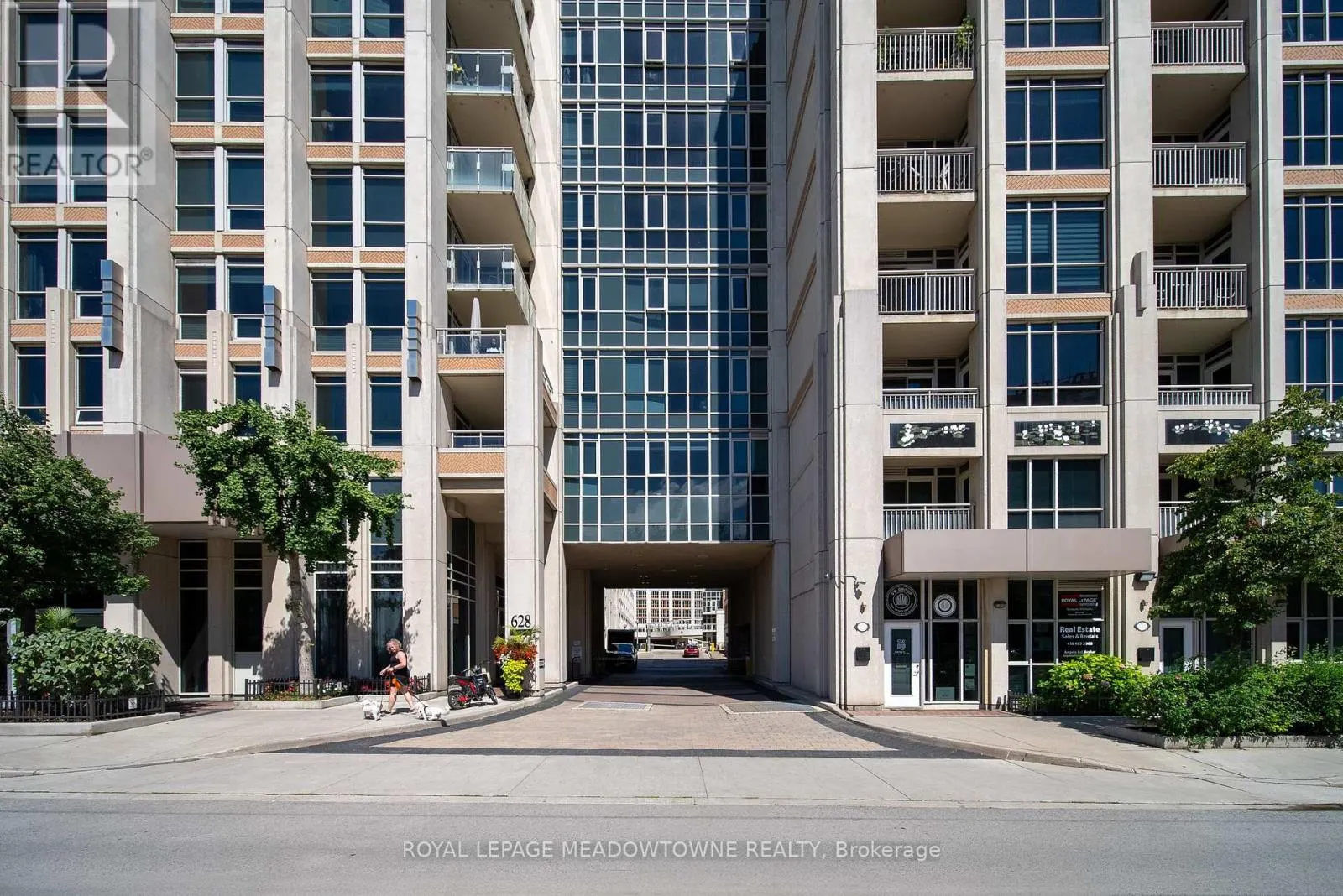 916 - 628 FLEET STREET