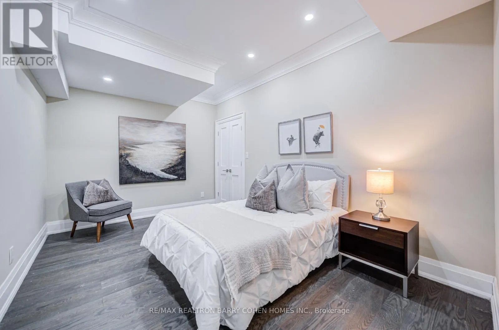 64 EMPRESS AVENUE
