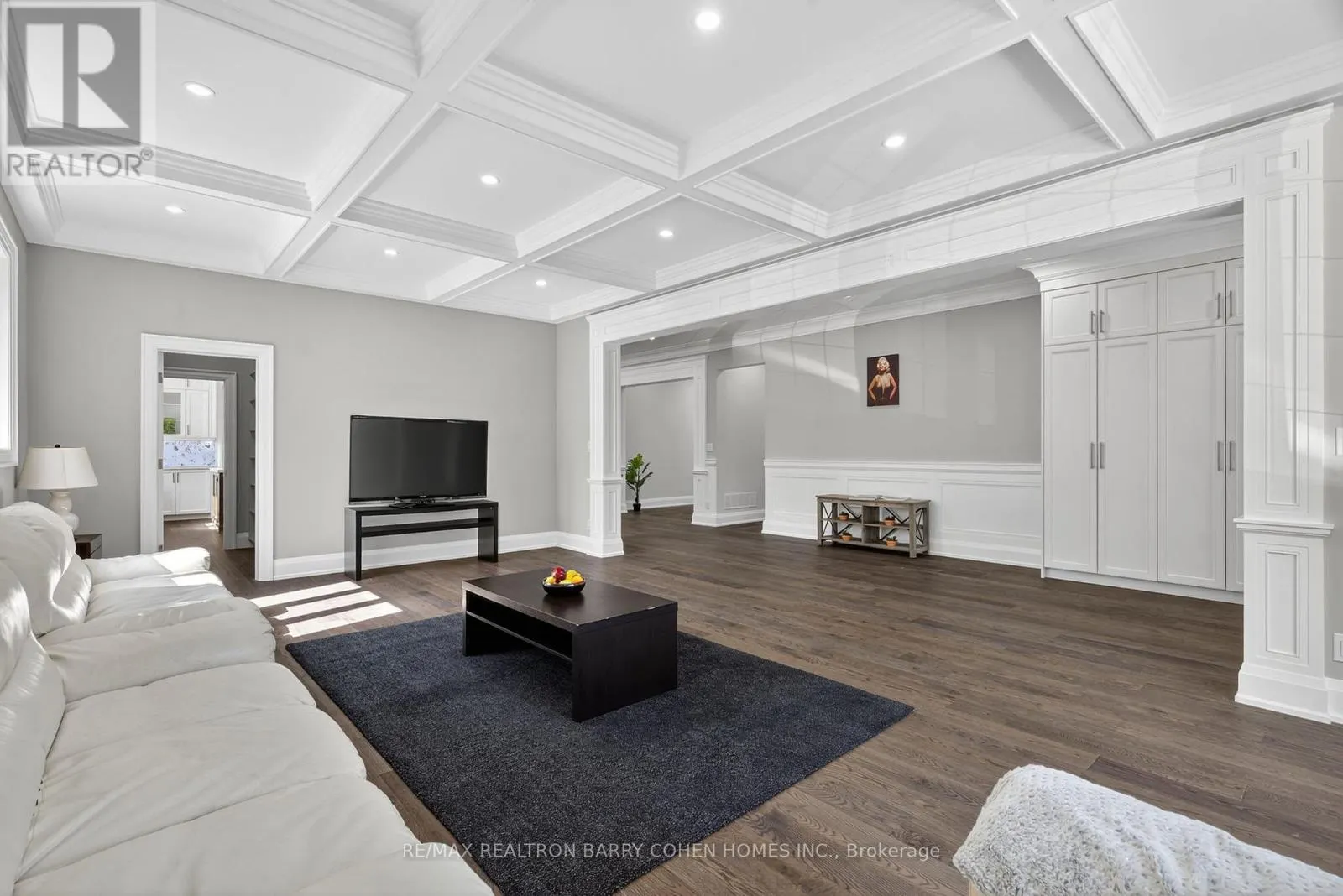 64 EMPRESS AVENUE