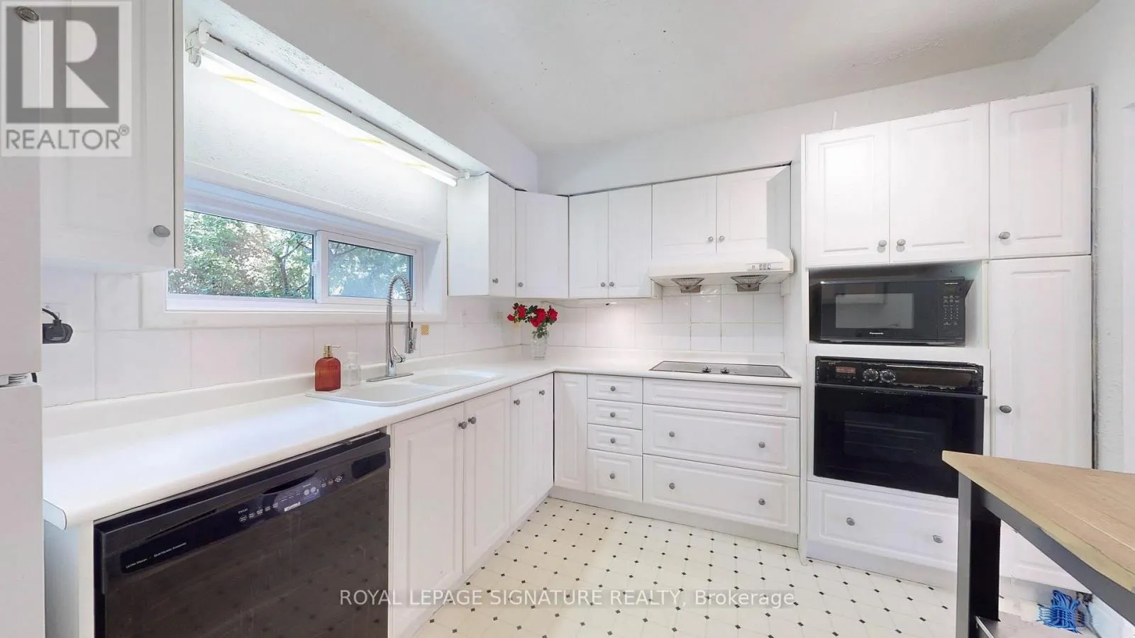 76 - 6 ESTERBROOKE AVENUE