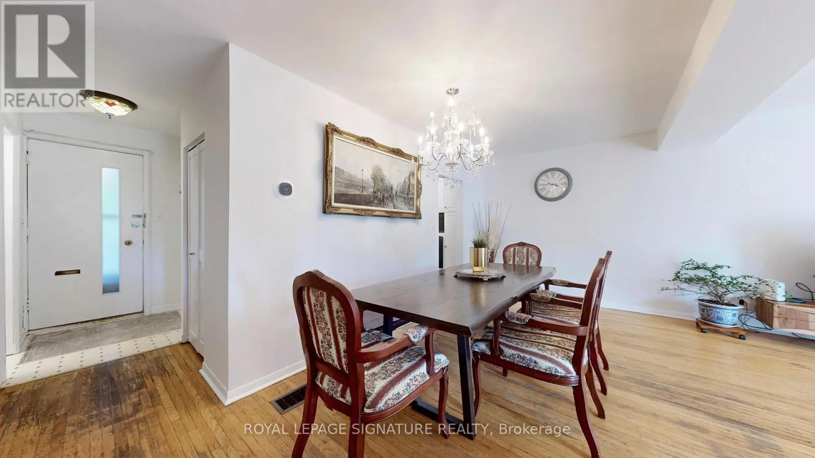 76 - 6 ESTERBROOKE AVENUE