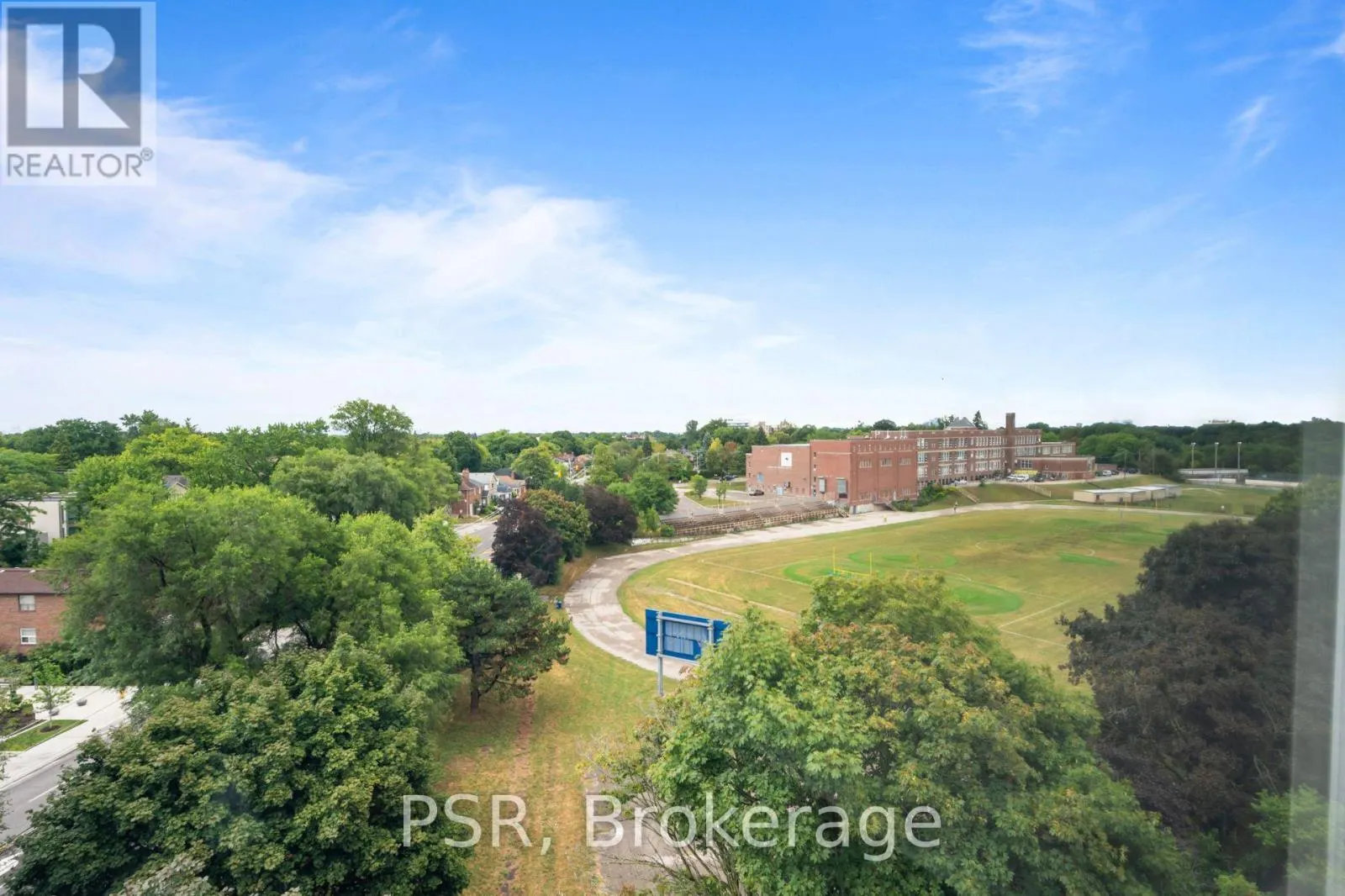 711 - 515 ROSEWELL AVENUE