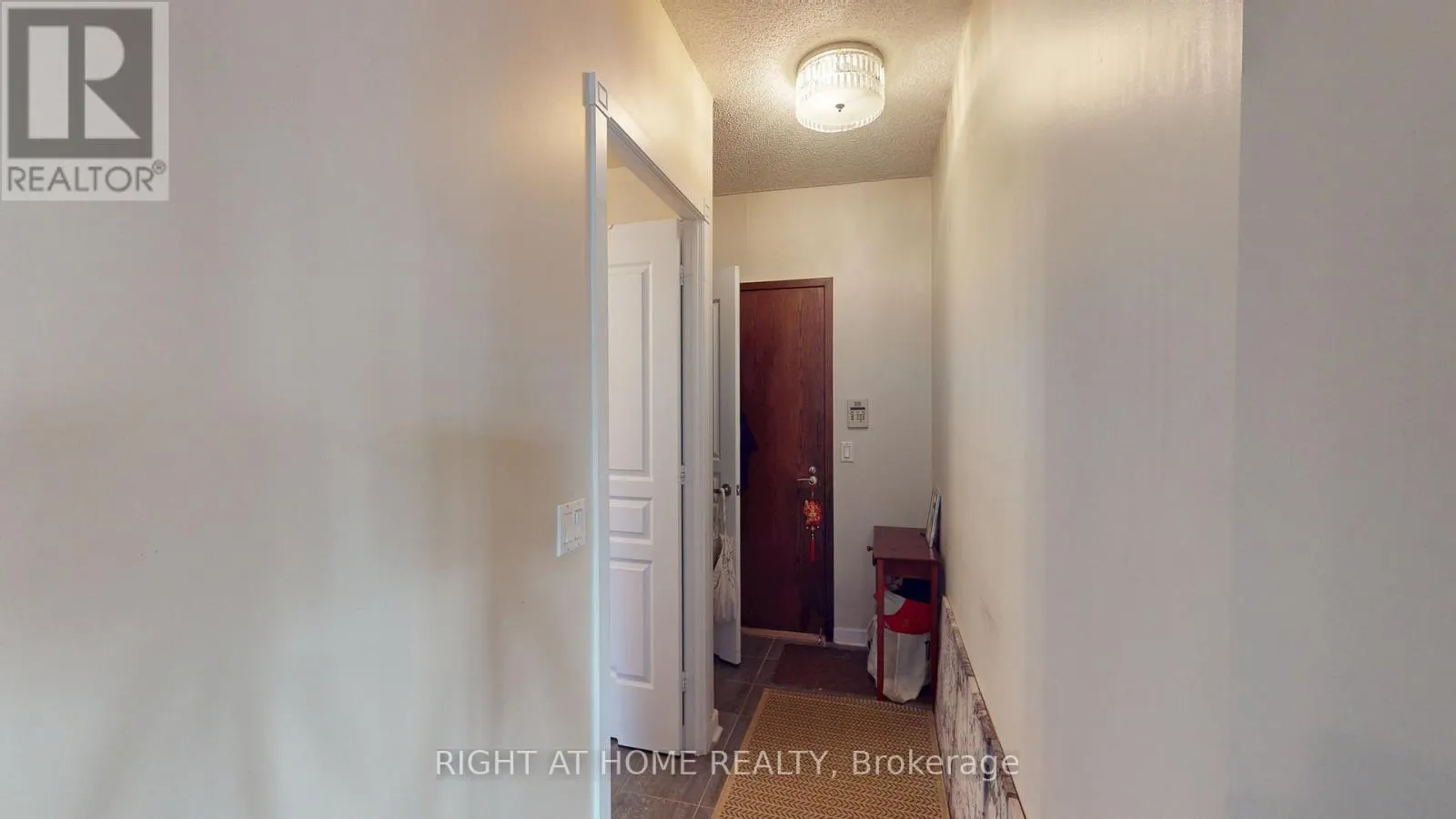 908 - 438 RICHMOND STREET W