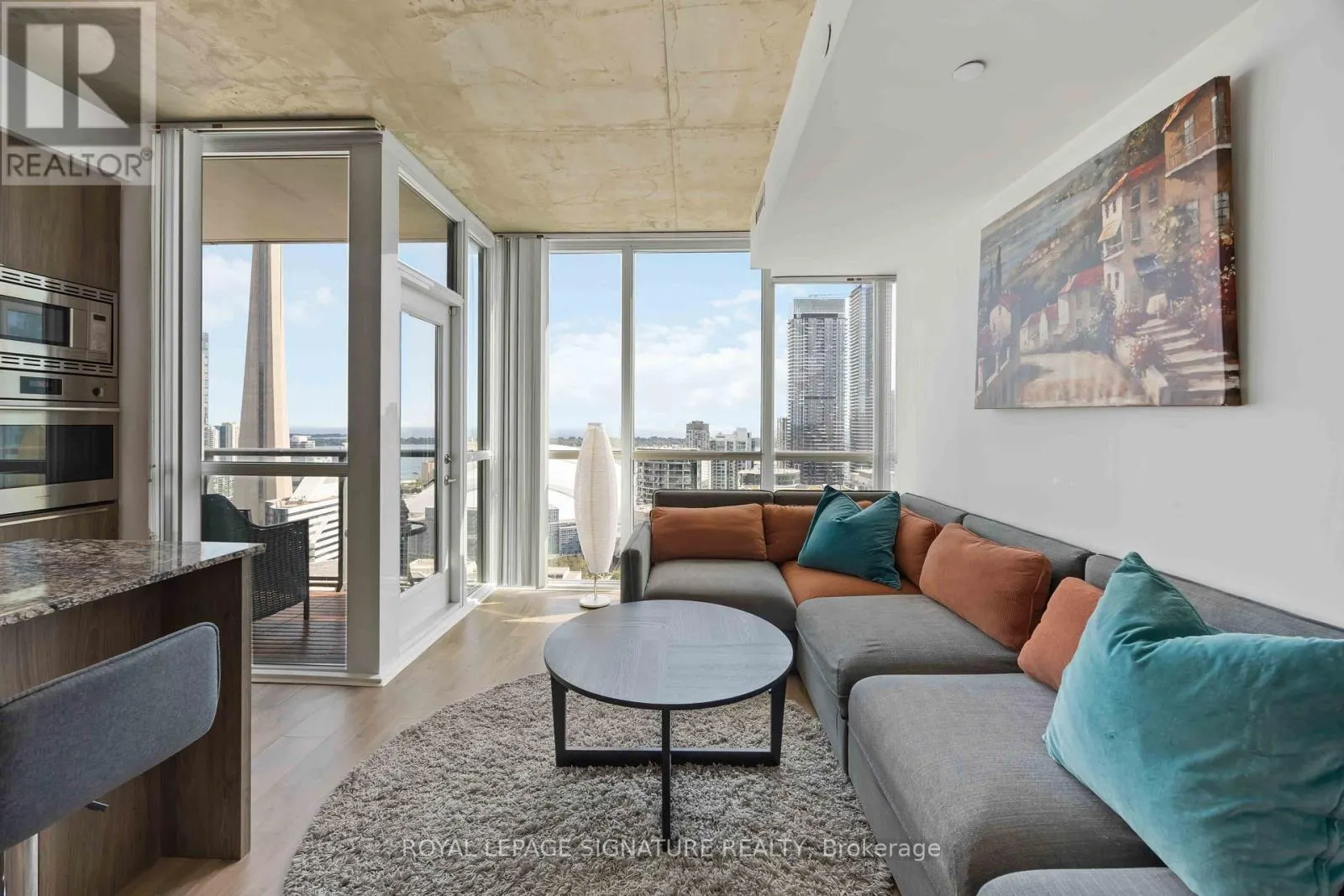 3407 - 88 BLUE JAYS WAY