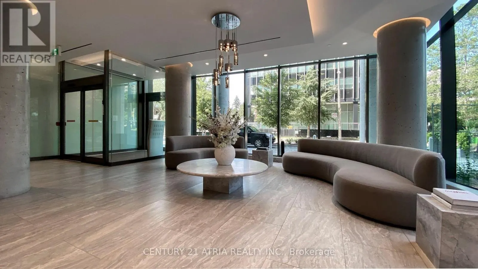 1708 - 4K SPADINA AVENUE