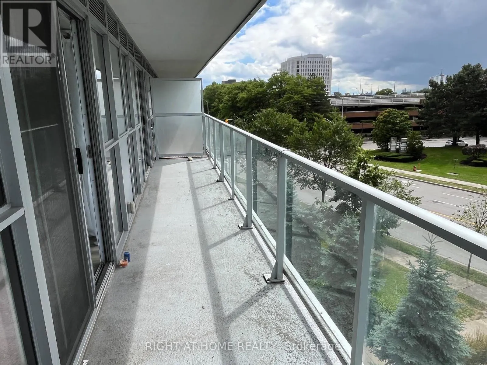 204 - 275 YORKLAND ROAD