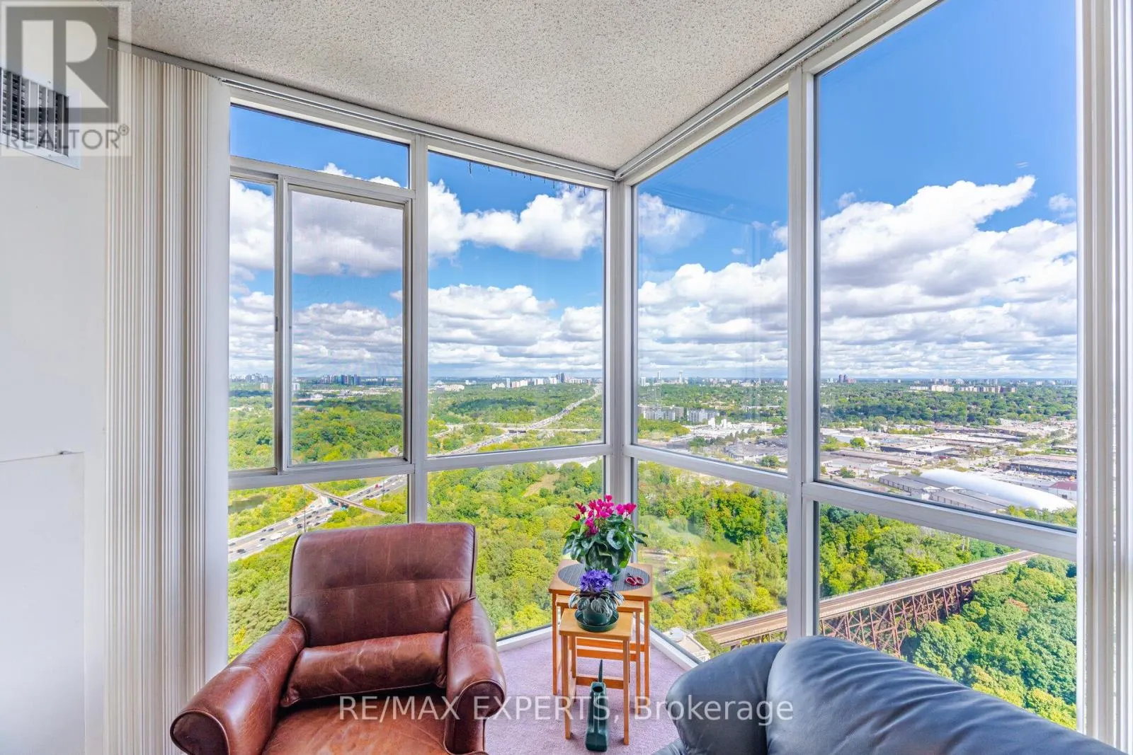 3610 - 7 CONCORDE PLACE