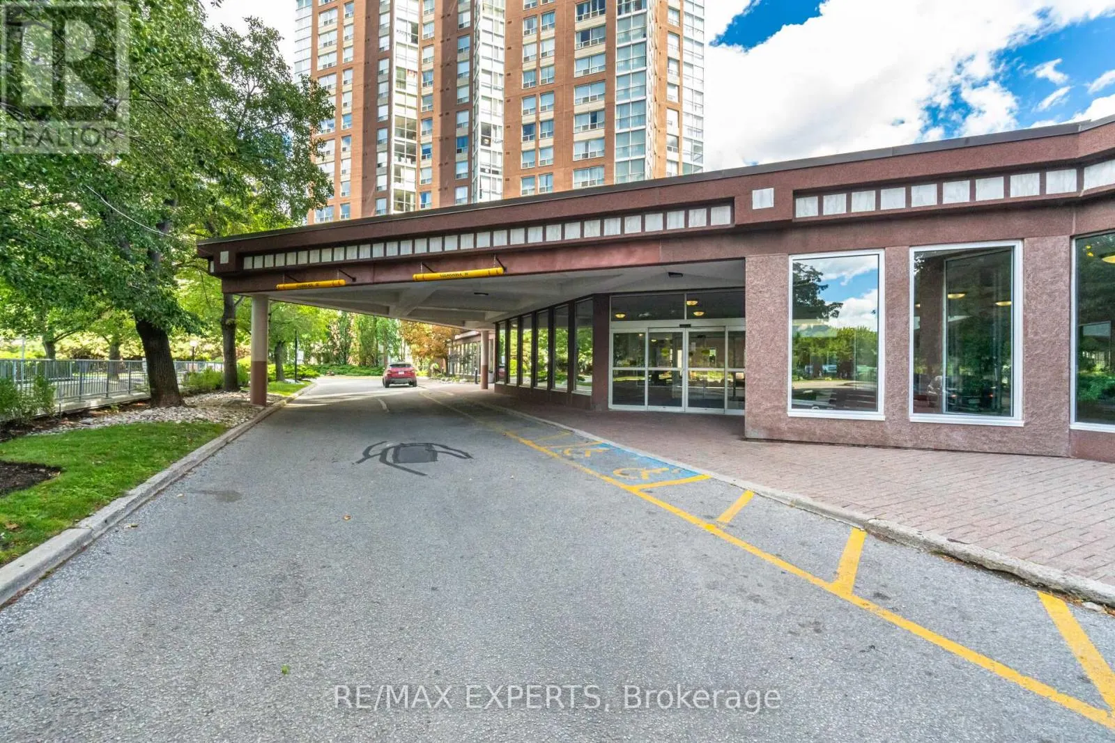 3610 - 7 CONCORDE PLACE