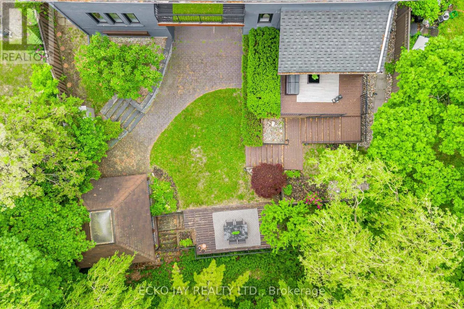 45 BROADLEAF ROAD