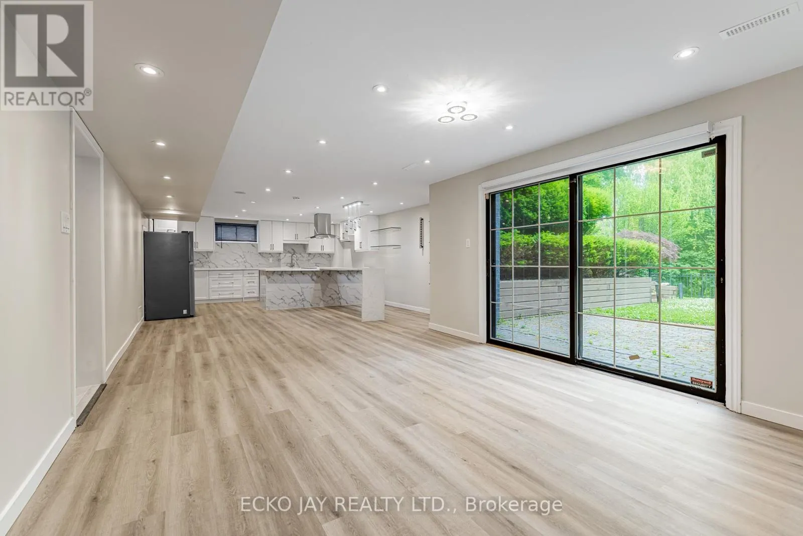 45 BROADLEAF ROAD