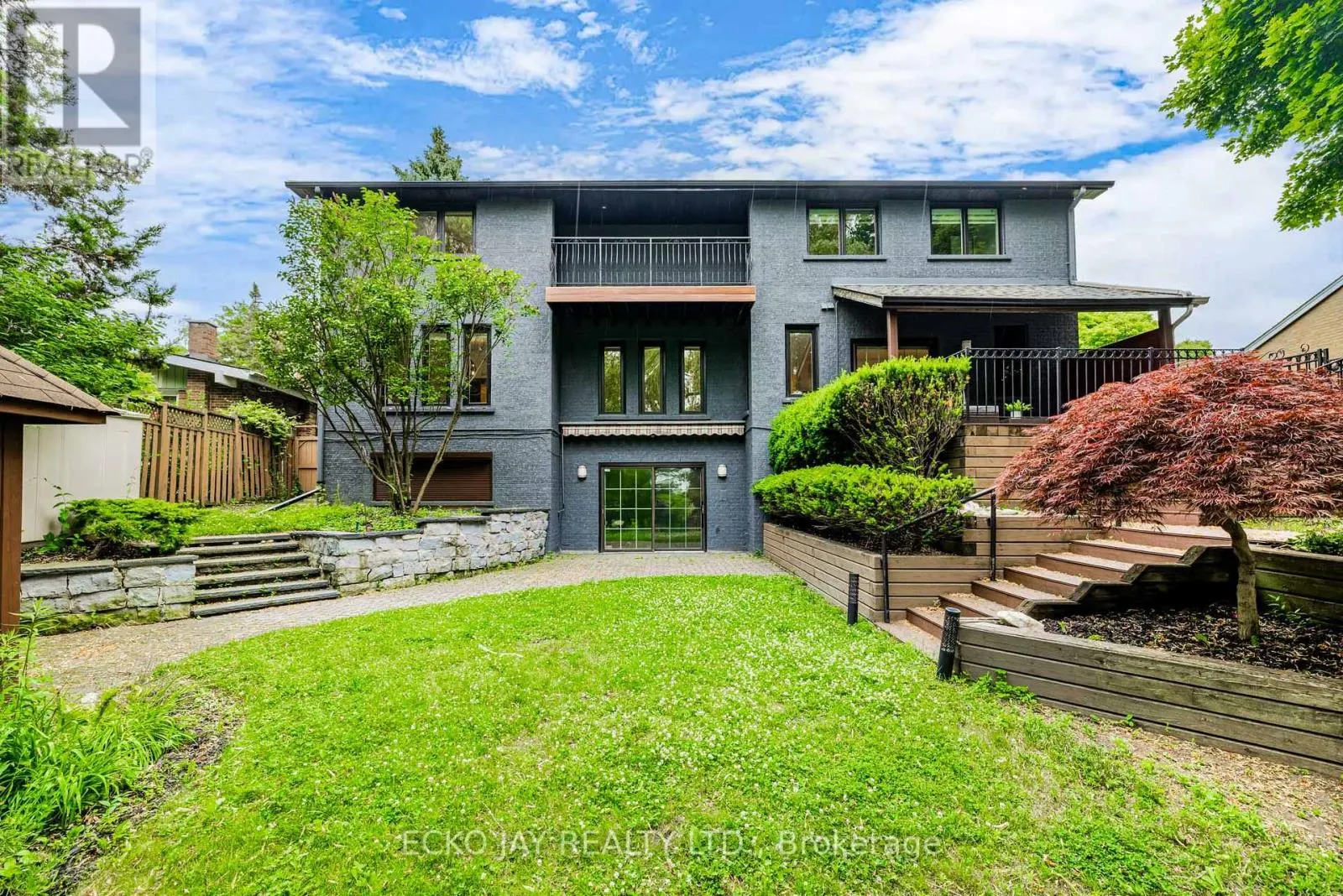 45 BROADLEAF ROAD