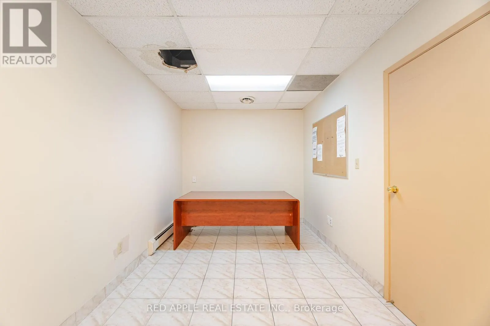 799 BLOOR STREET W