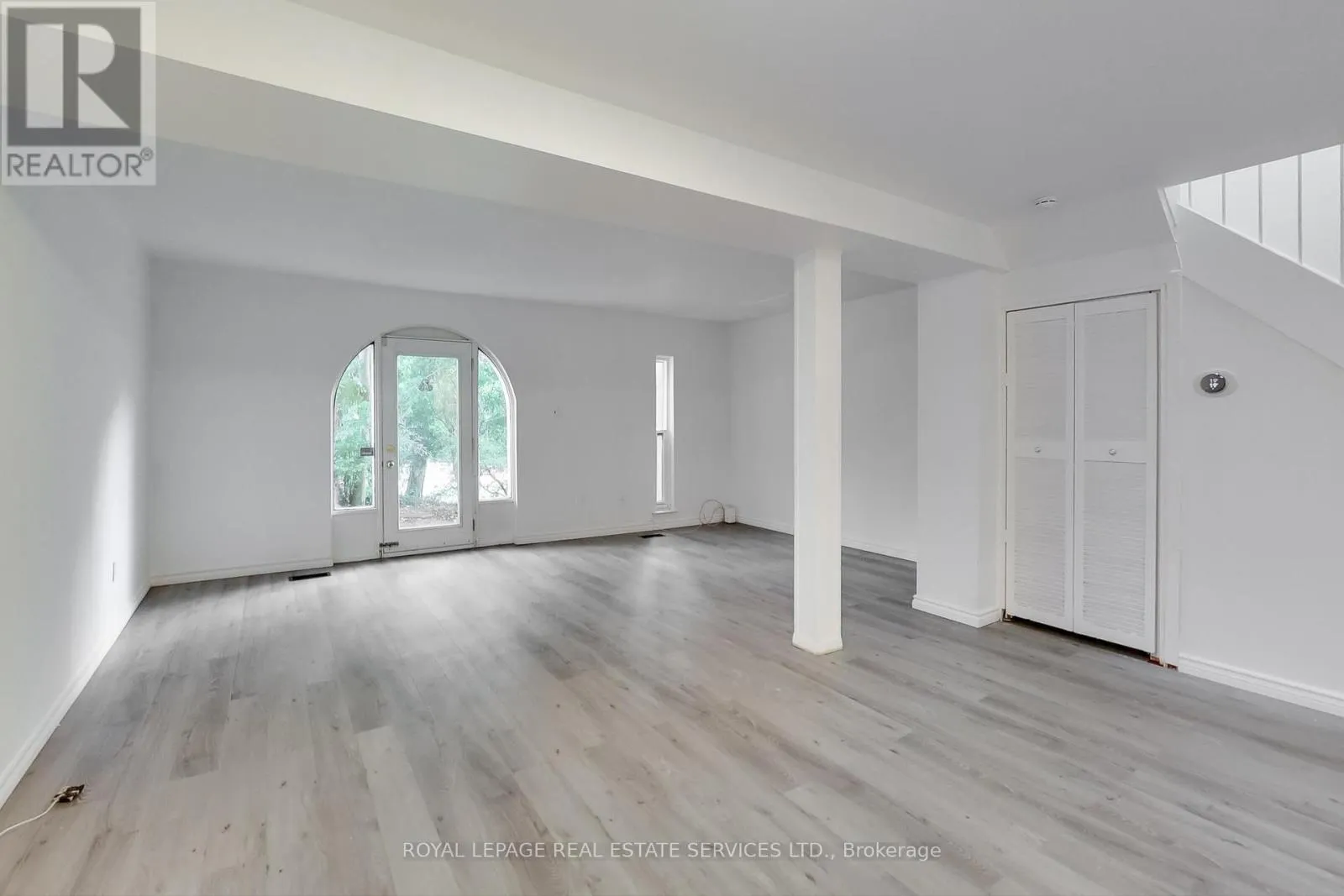 54 - 6 LEITH HILL ROAD