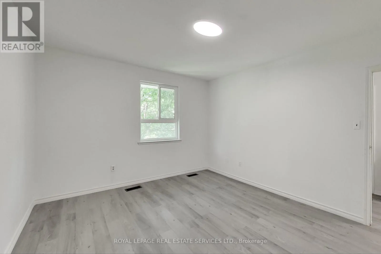 54 - 6 LEITH HILL ROAD