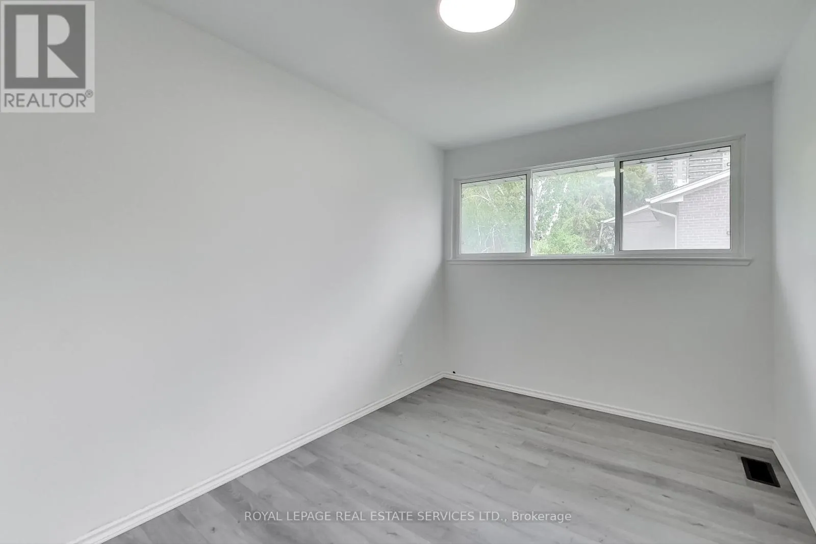 54 - 6 LEITH HILL ROAD