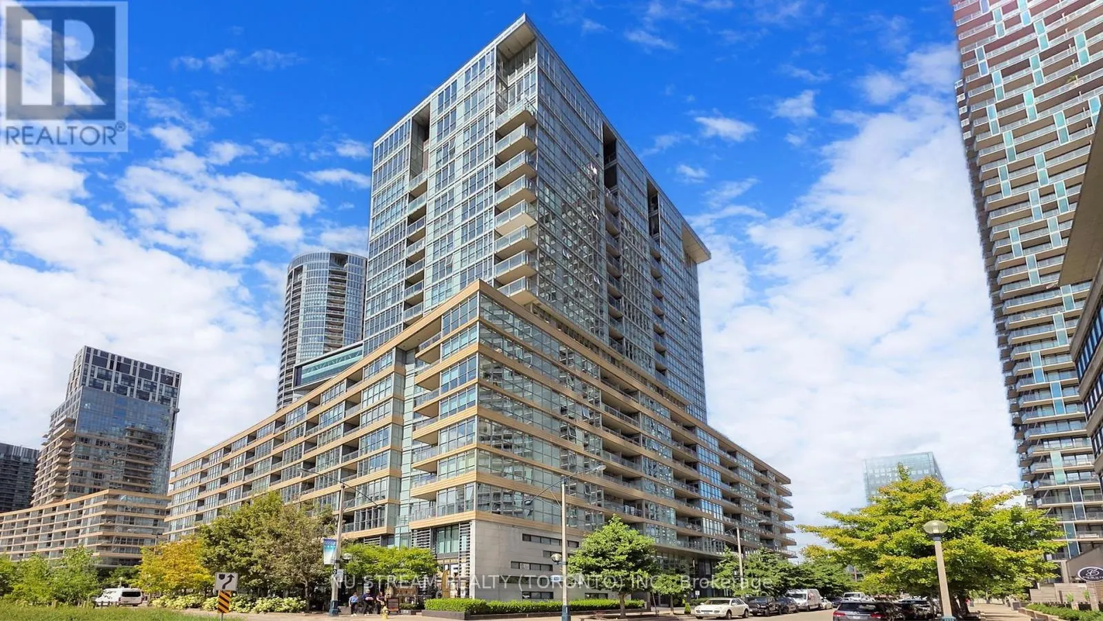1201 - 10 CAPREOL COURT