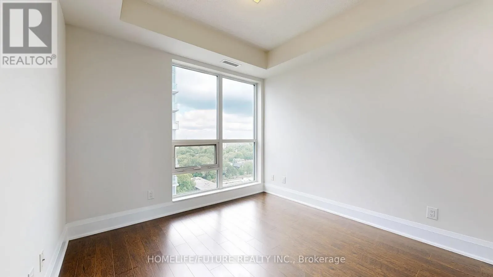 1302 - 120 HARRISON GARDEN BOULEVARD