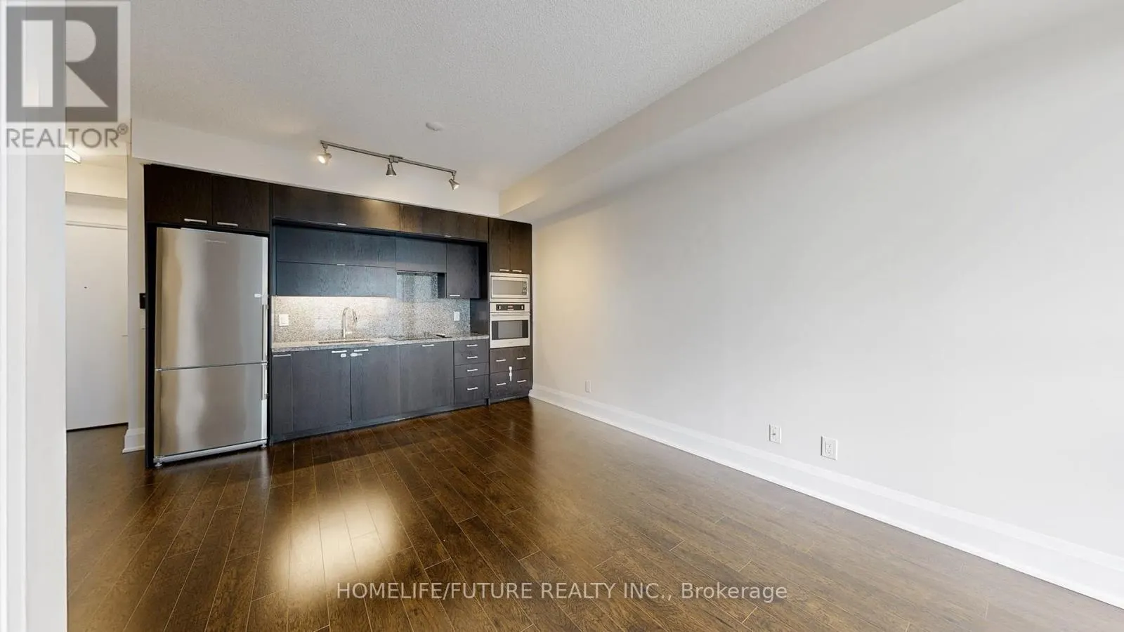 1302 - 120 HARRISON GARDEN BOULEVARD