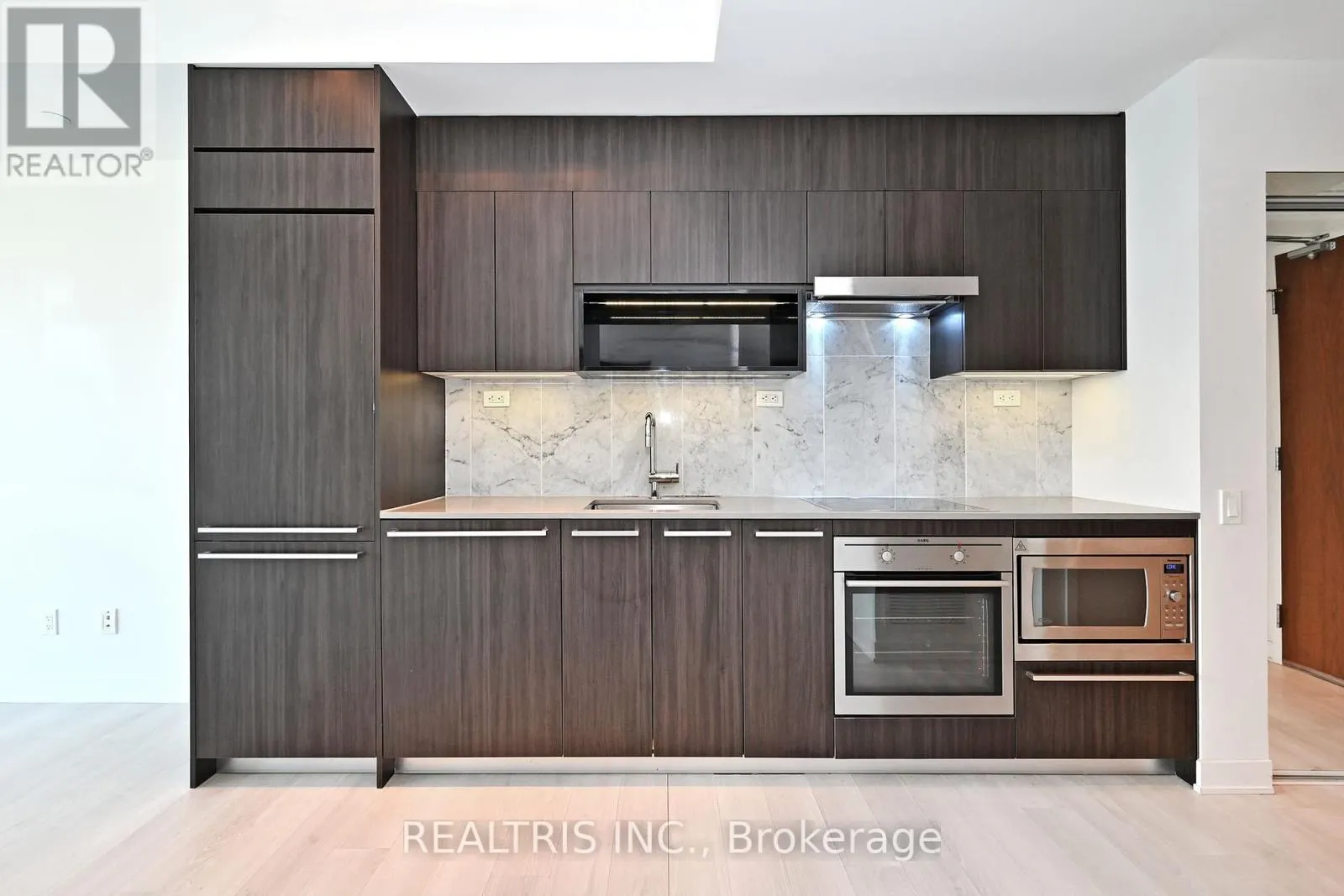 611 - 90 QUEENS WHARF ROAD