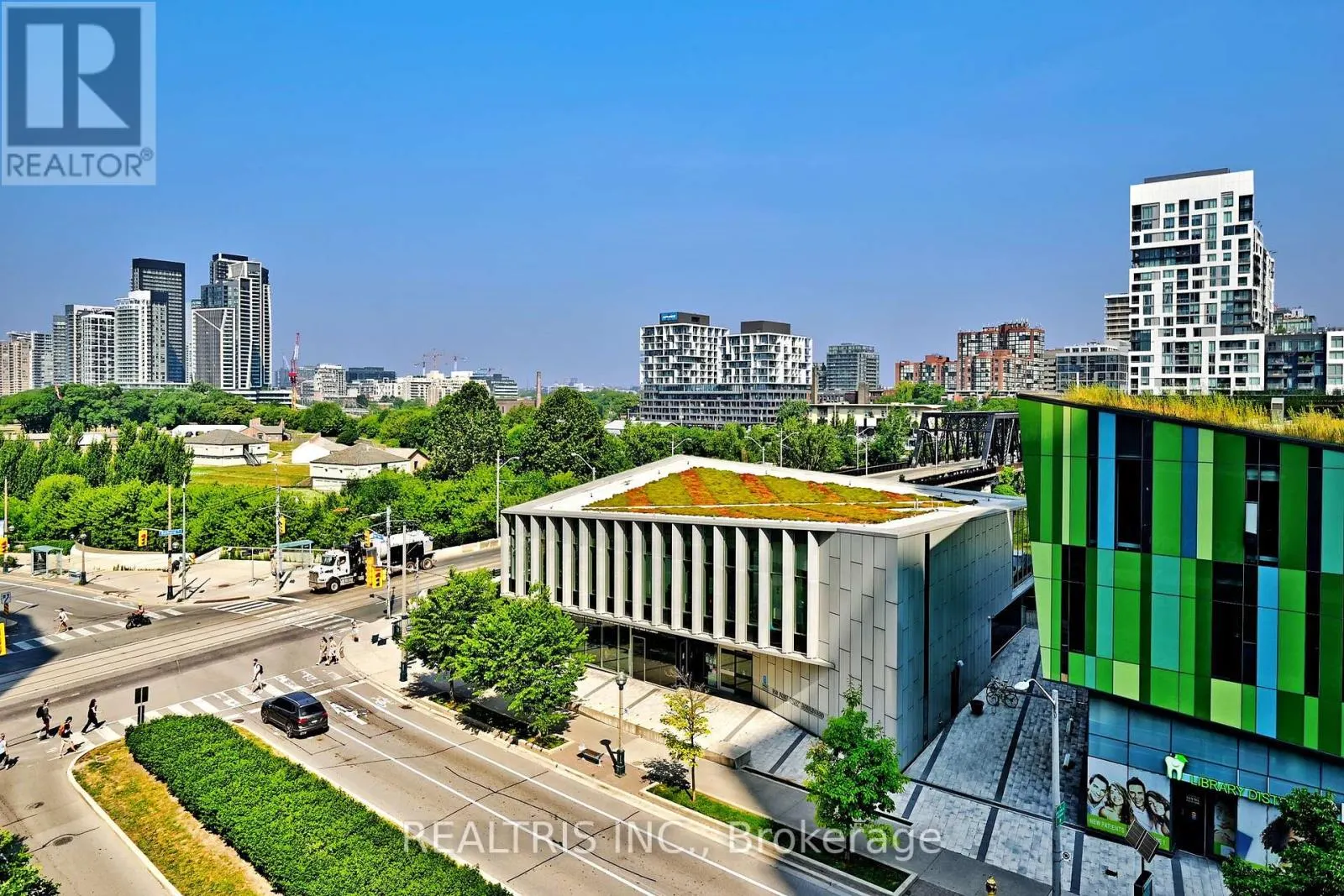611 - 90 QUEENS WHARF ROAD
