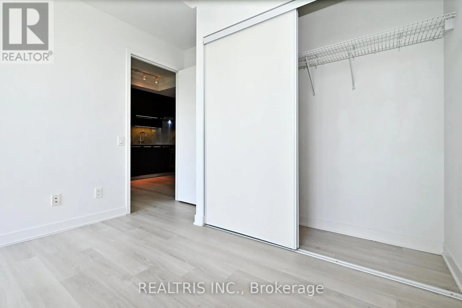 611 - 90 QUEENS WHARF ROAD