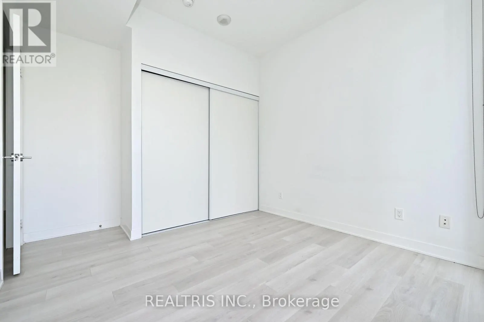 611 - 90 QUEENS WHARF ROAD