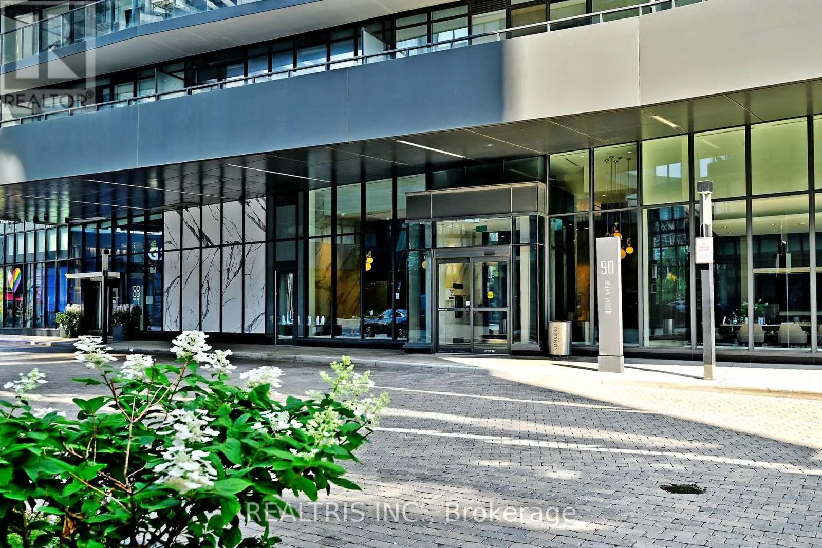 611 - 90 QUEENS WHARF ROAD