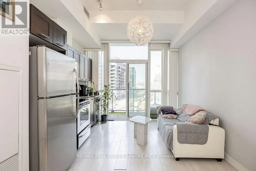 911 - 169 FORT YORK BOULEVARD