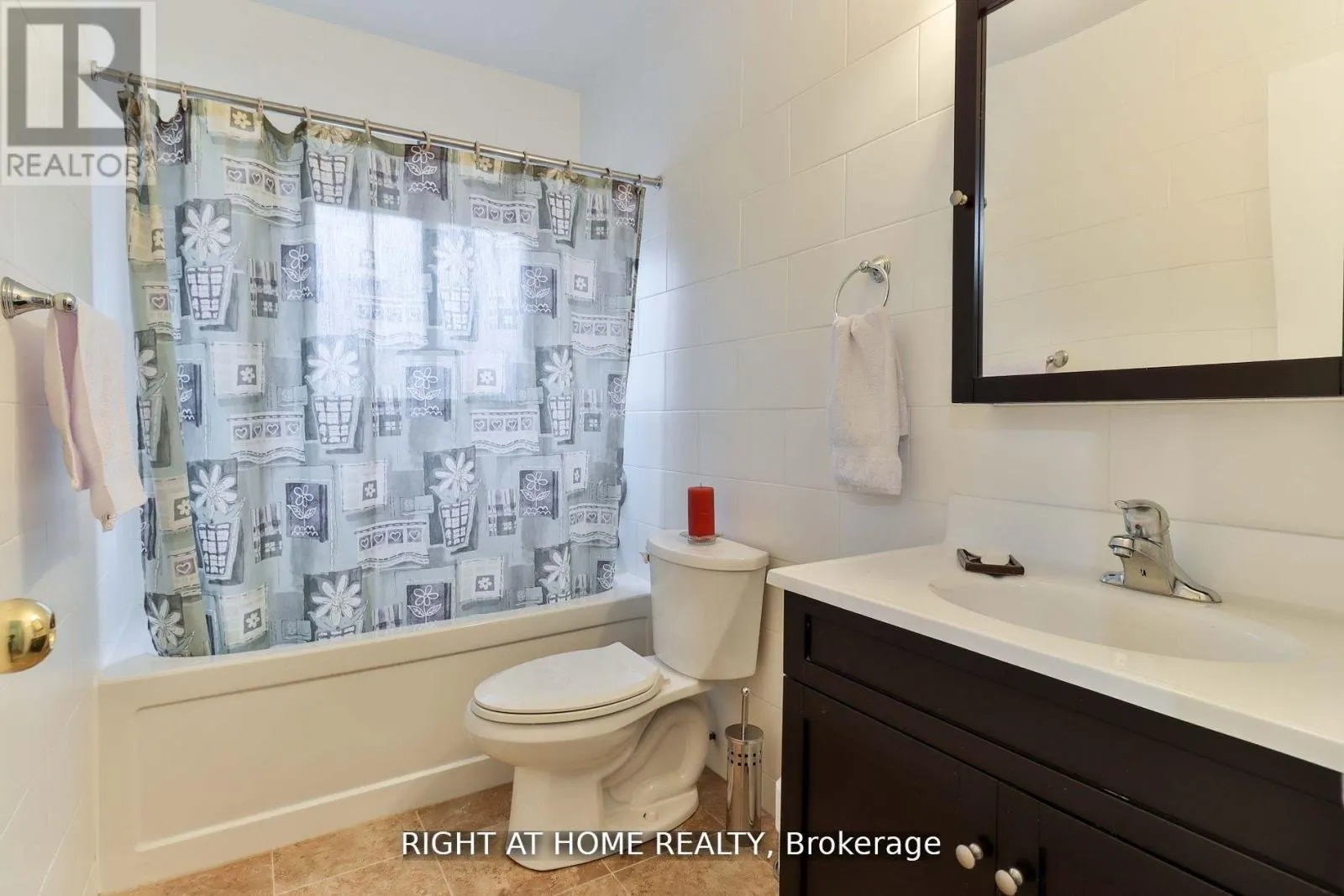 12 - 50 THREE VALLEYS DRIVE