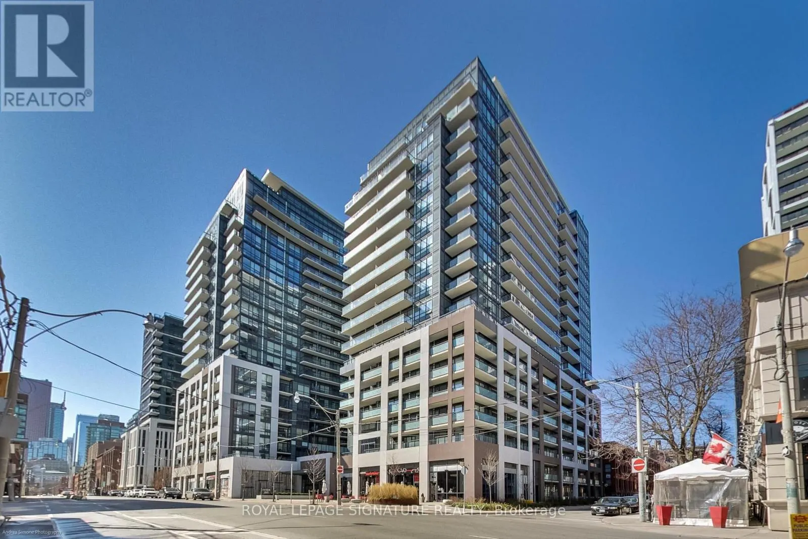 1811 - 460 ADELAIDE STREET E