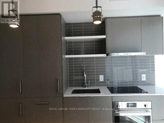 3702 - 88 HARBOUR STREET