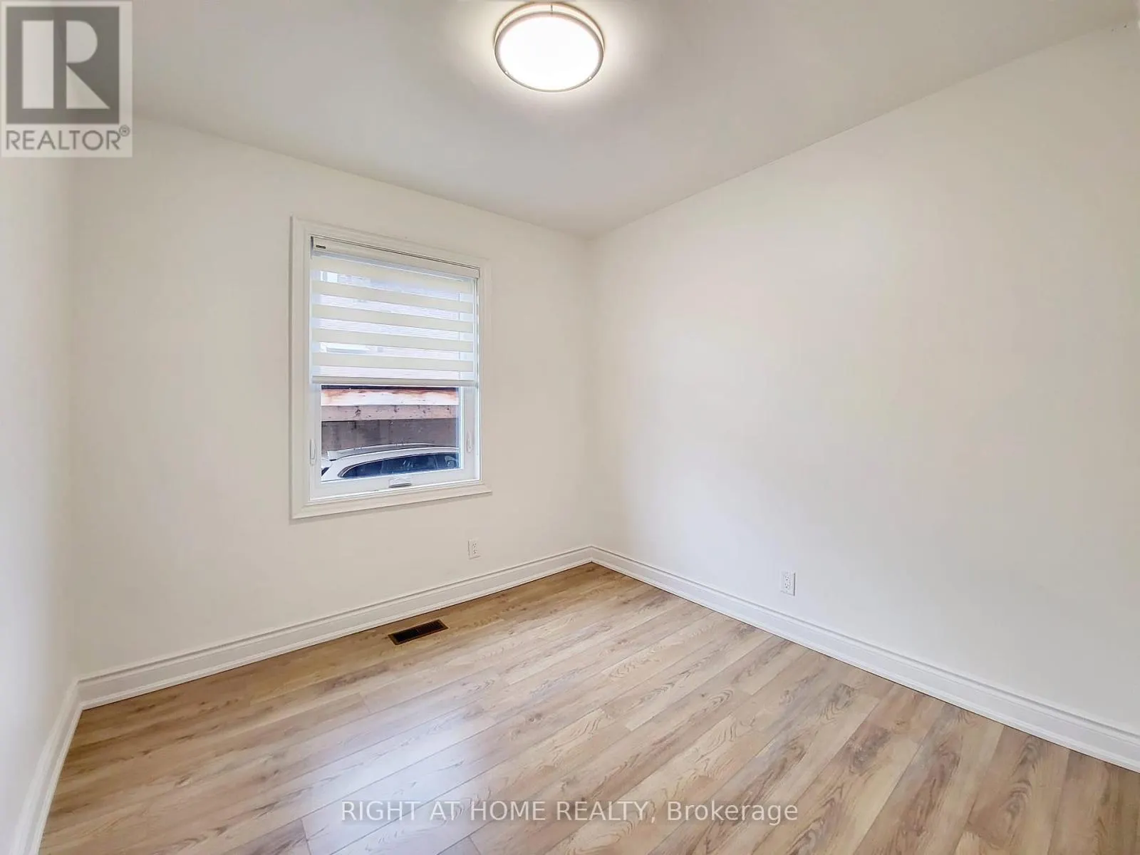 472 ELLERSLIE AVENUE
