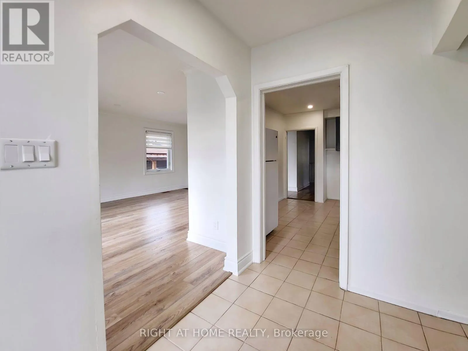 472 ELLERSLIE AVENUE