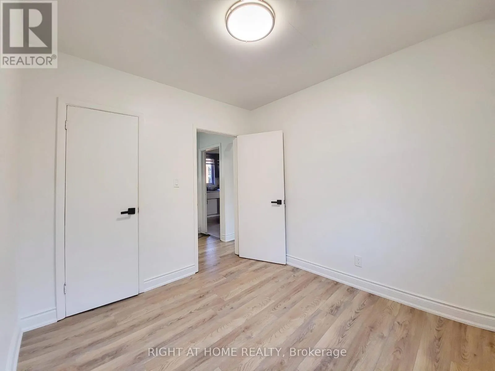 472 ELLERSLIE AVENUE