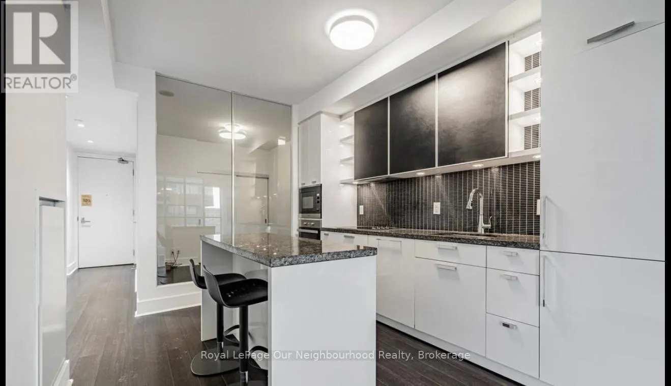 1105 - 32 DAVENPORT ROAD