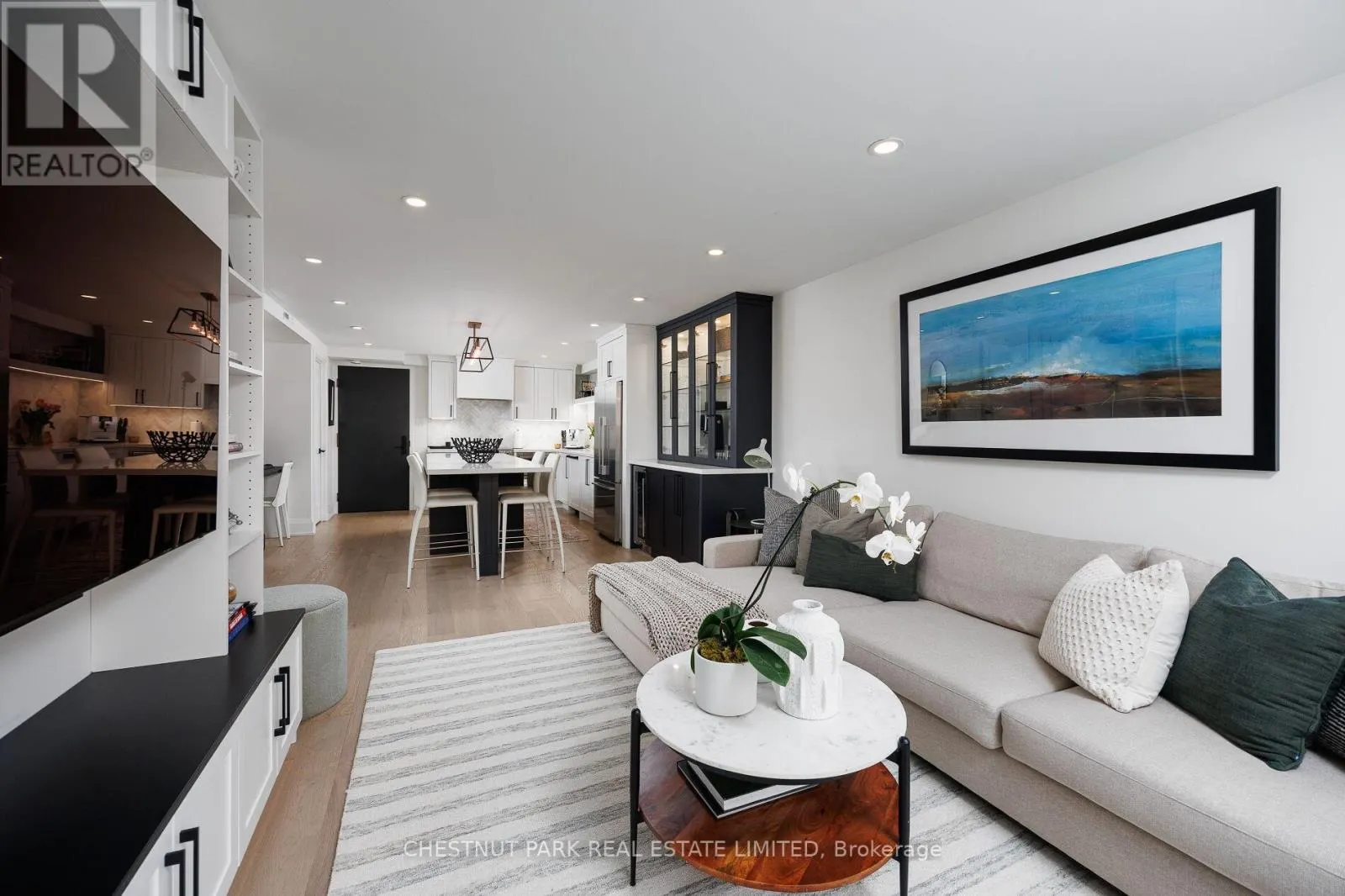 203 - 40 OAKLANDS AVENUE