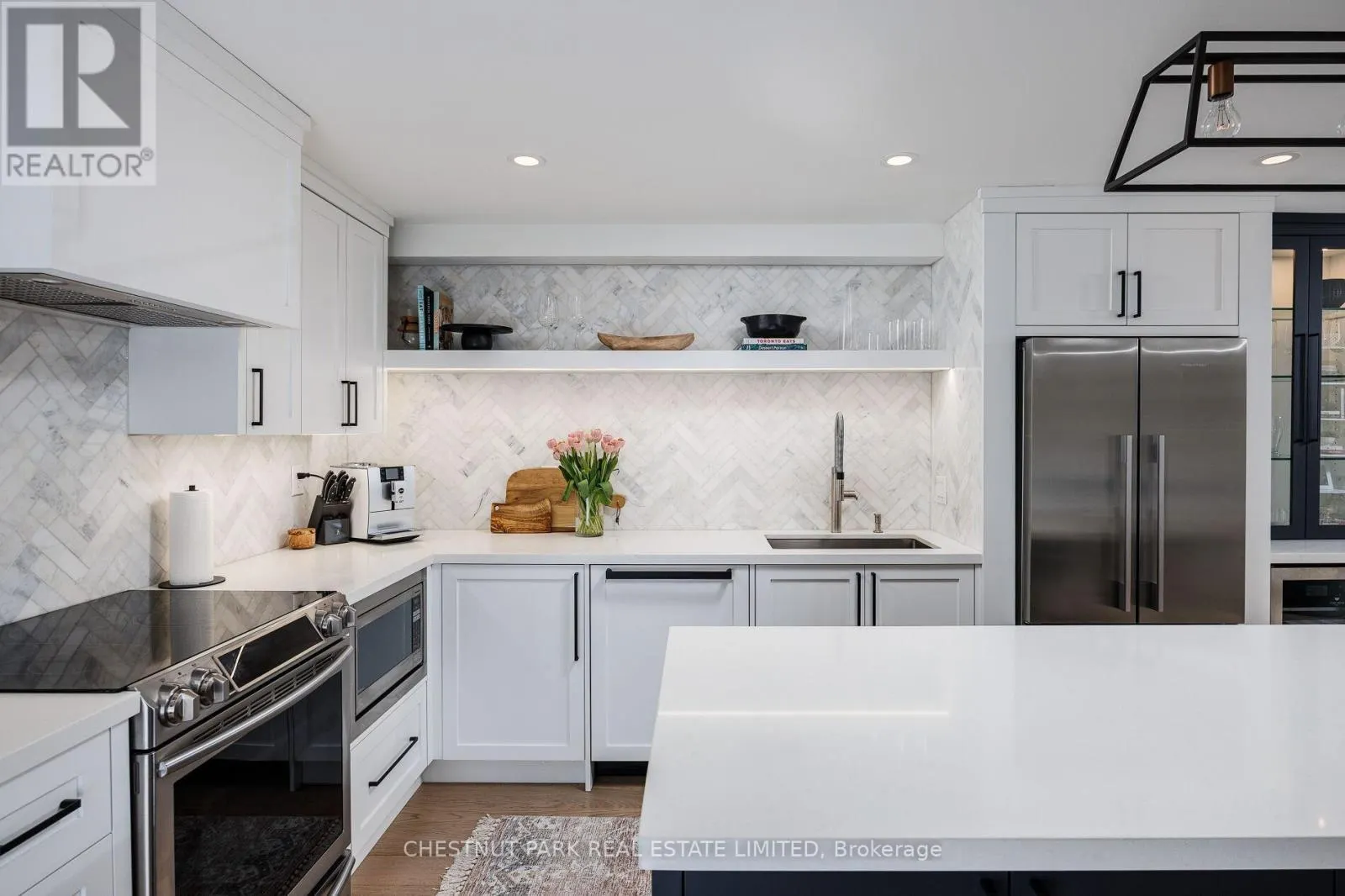 203 - 40 OAKLANDS AVENUE