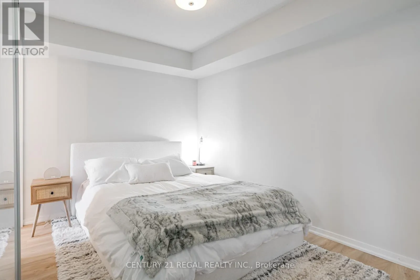 1411 - 38 JOE SHUSTER WAY