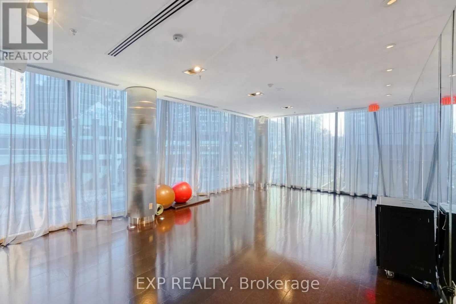 308 - 28 TED ROGERS WAY