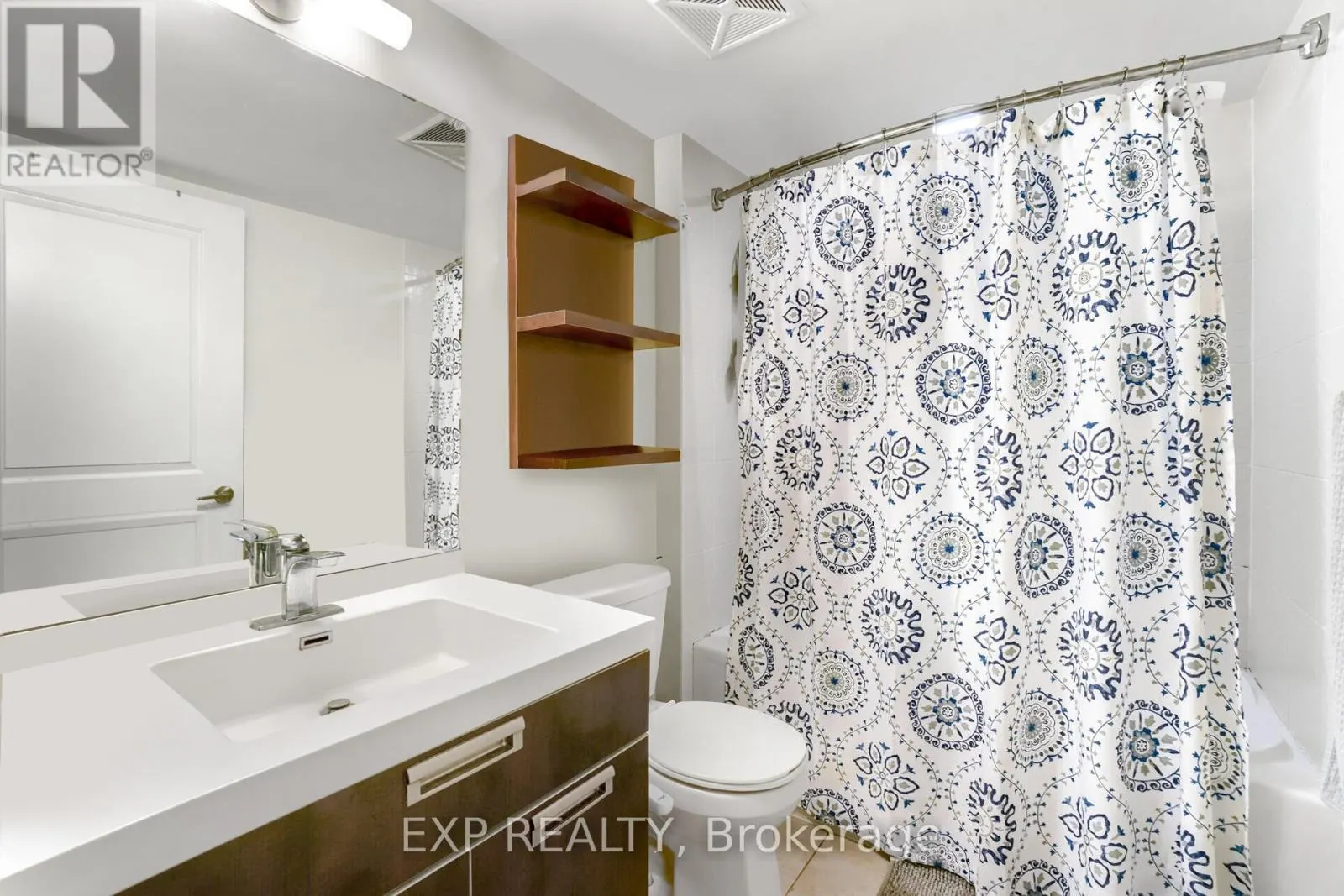 308 - 28 TED ROGERS WAY